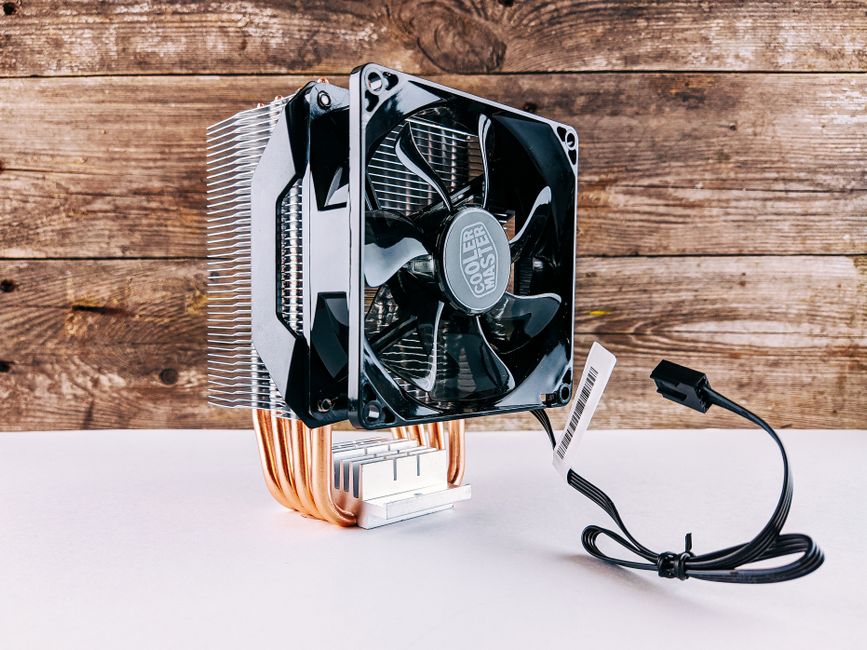 Věžový chladič CPU 120 mm